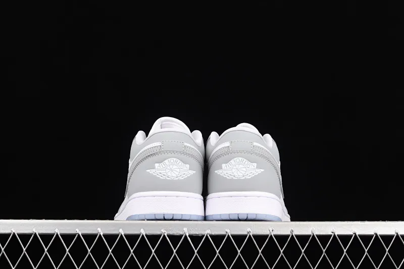 All categories Air Jordan Jordan series basketball shoes Air Jordan 1 Low G version pure original Air Jordan 1 Low AJ1 Joe 1 Wolf gray low-top cultural leisure sports sneakers DC0774-105